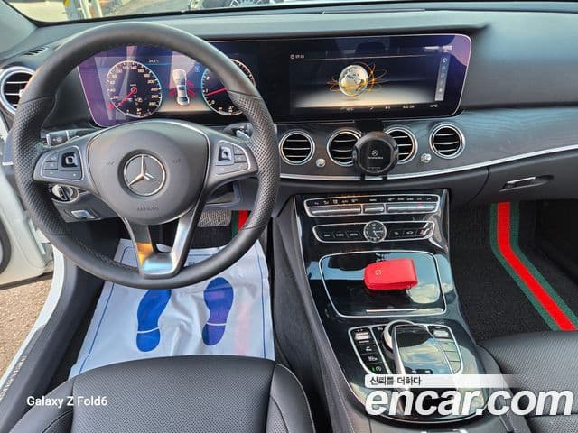 Mercedes-Benz E-Class E300 4 MATIC Avant-garde 2018 — фото 1