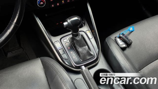 Kia Carens 2.0 LPi Prestige 2015 — фото 1