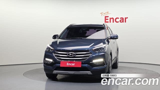 Hyundai Santafe Diesel 2.2 2 WD Exclusive 2016 — фото 1