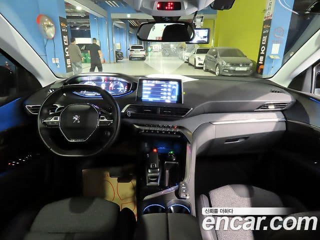 Peugeot 5008 1.5 BlueHDi Allure 2020 — фото 1