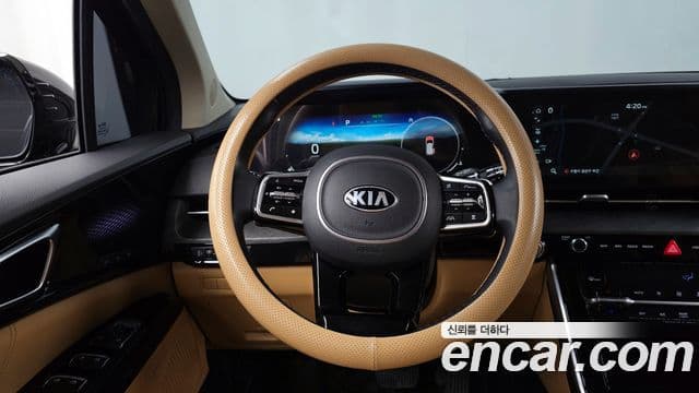 Kia Canival 7 seater Signature 2021 — фото 1
