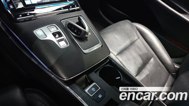 Hyundai Grandeur 2.5 Premium Choice 2020 — фото 1