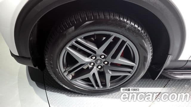 Ford Explorer 2.3 ST-Line 4 WD 2025 — фото 1