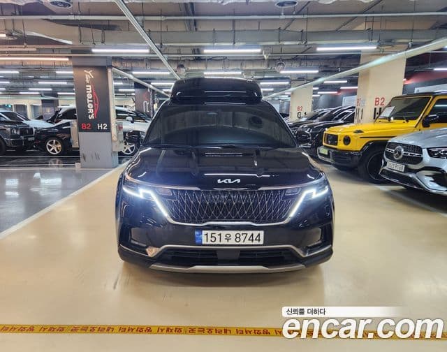 Kia Carnival 4 Gen Gasoline 9 seater Signature 2023