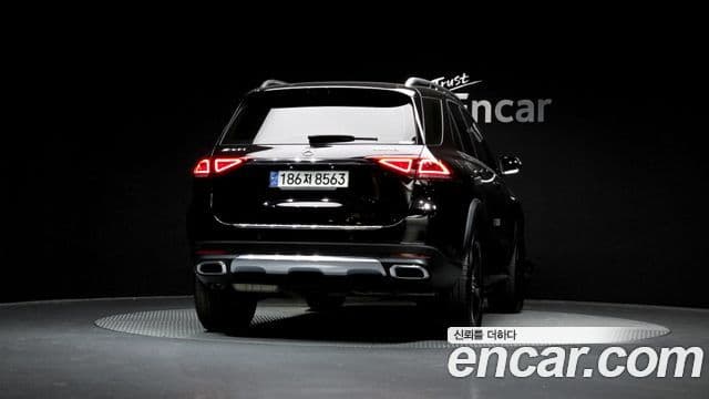 Mercedes-Benz GLE-Class GLE300 d 4 MATIC 2022 — фото 1