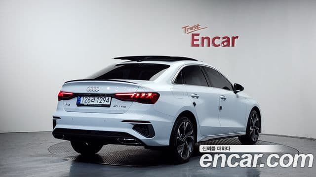 Audi A3 40 TFSI Premium 2023 — фото 1