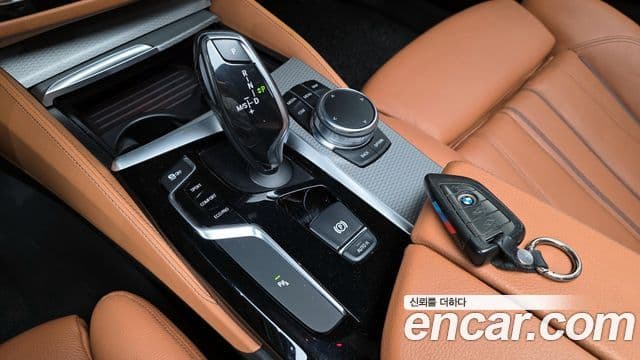 BMW 5-Series 520 d M Sport Special Edition 2018 — фото 1