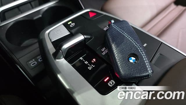 BMW 2-Series 220 i Luxury 2024 — фото 1