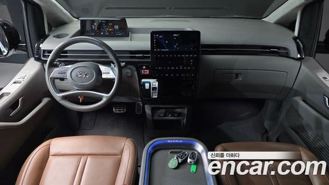 Hyundai Staria Lounge 9 seater Prestige 2022 — фото 1