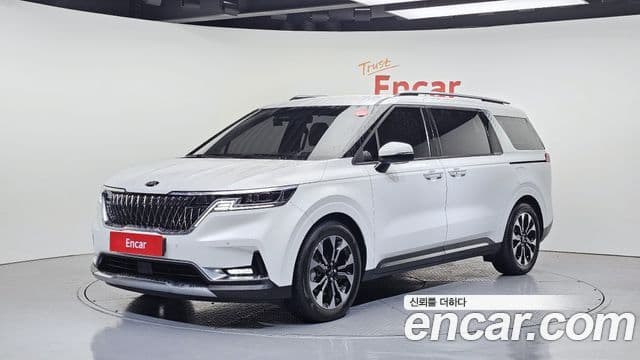 Kia Carnival 4 Gen 9 seater Noblesse 2021