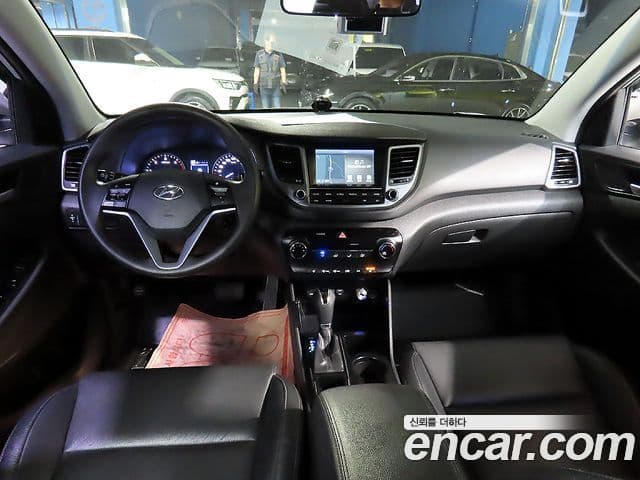 Hyundai Tucson Diesel 1.7 2 WD Style 2016 — фото 1