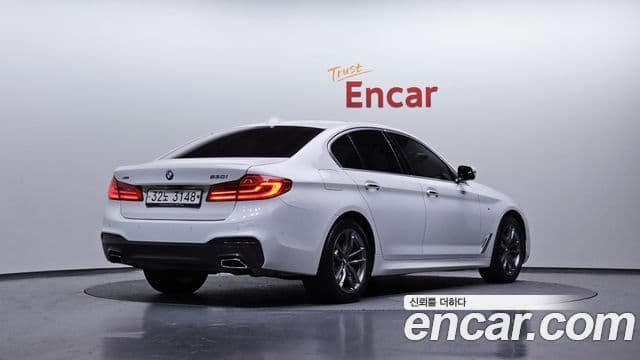 BMW 5-Series 530 i xDrive M Sport 2018 — фото 1