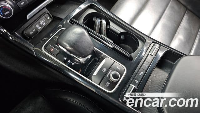 Kia Stinger 2.0 Turbo 2 WD Platinum 2018 — фото 1