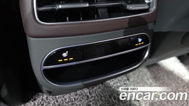 Genesis GV70 2.5 T Gasoline AWD 2023 — фото 1