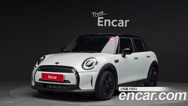 MINI Cooper 5 door Classic 3 Gen 2024