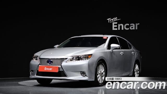 Lexus New ES300 h Supreme XV60 2014