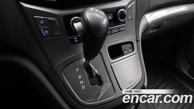 Hyundai Starex Van 3 seater Smart 2021 — фото 1