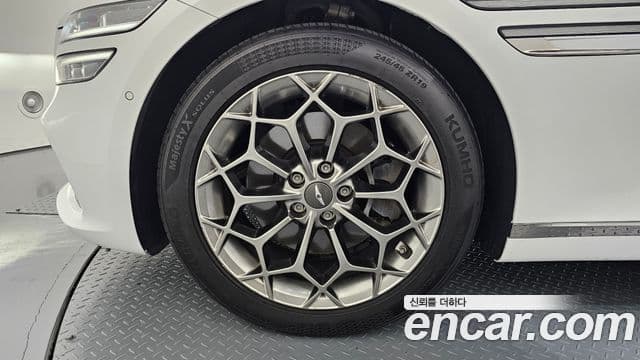 Genesis G80 Gasoline 2.5 Turbo 2 WD 2021 — фото 1