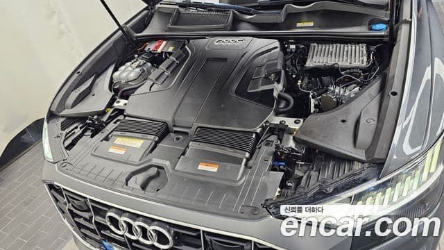 Audi Q8 50 TDI Quattro Premium 2021 — фото 1