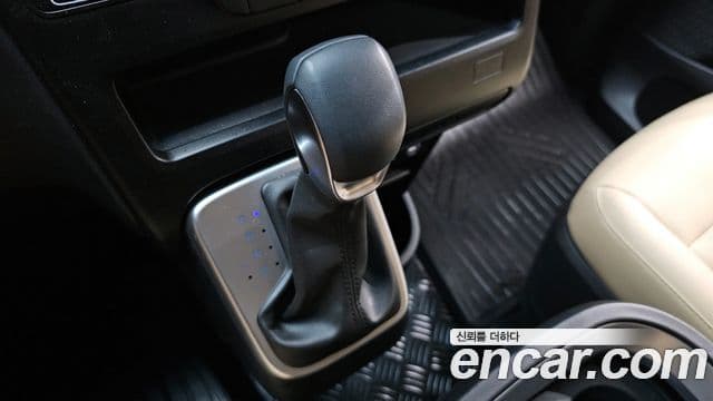 Hyundai Staria L3.5 Cargo 5 seater Modern 2025 — фото 1