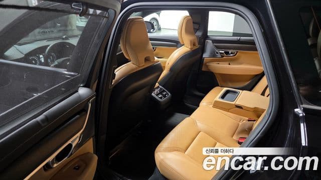 Volvo V90 T5 Pro AWD 2020 — фото 1