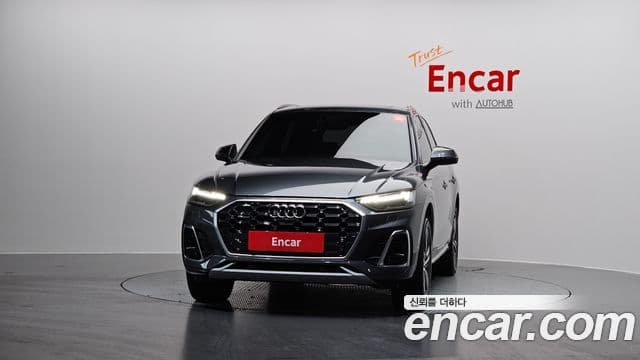 Audi Q5 45 TFSI Quattro Premium 2022 — фото 1