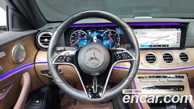 Mercedes-Benz E-Class E220 d 4 MATIC Exclusive 2021 — фото 1