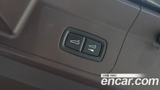 Porsche Panamera 3.0 AWD 2018 — фото 1