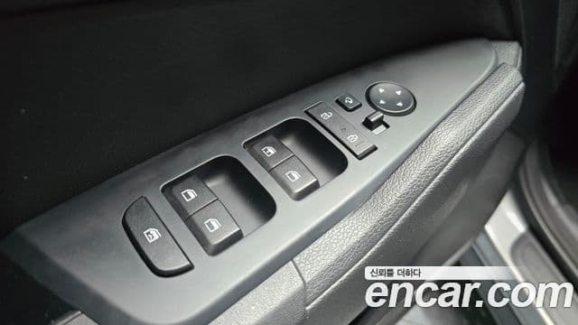 Kia Sportage Diesel 2.0 2 WD Trendy 2023 — фото 1