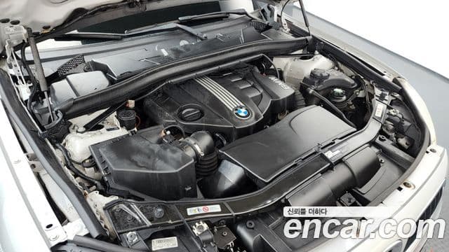 BMW X1 xDrive 20 d 2011 — фото 1