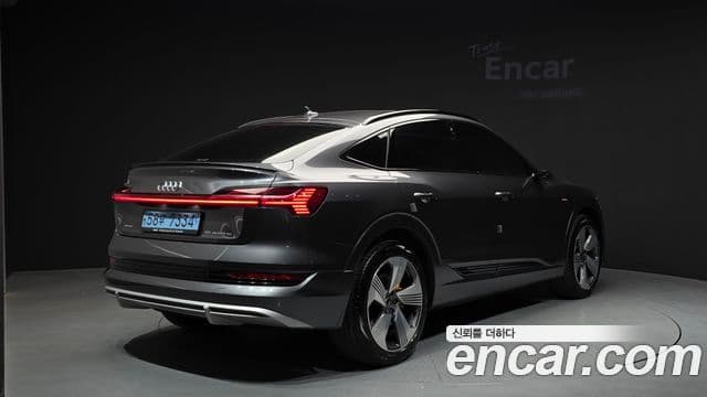 Audi e-tron 55 Quattro Sportback 2022 — фото 1