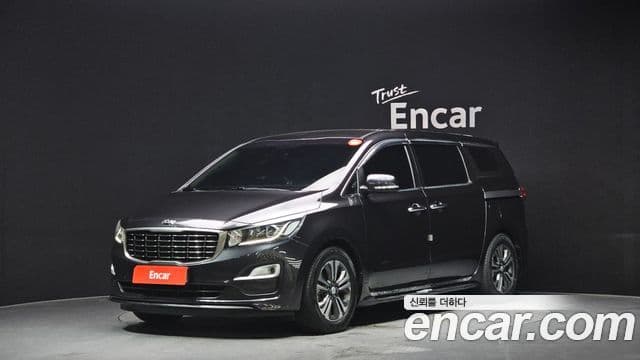 Kia New Carnival 11 seater Deluxe 2019