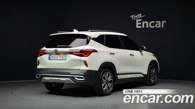 Kia Seltos Diesel 1.6 2 WD Signature 2022 — фото 1