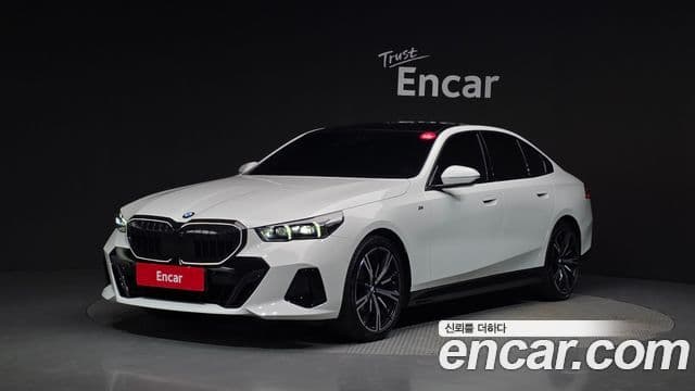 BMW 5 Series (G60) 530 i xDrive M Sport 2025