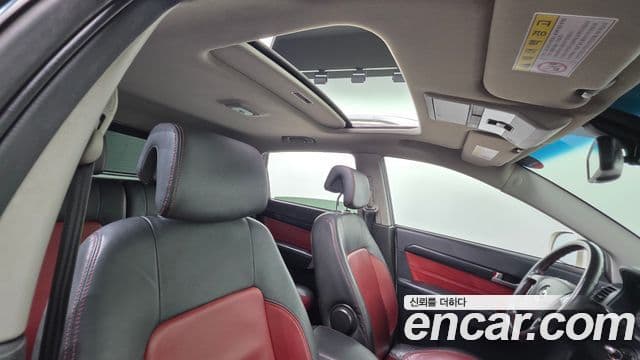 ChevroletGMDaewoo Winstorm 7 seater 2 WD LT Deluxe 2009 — фото 1