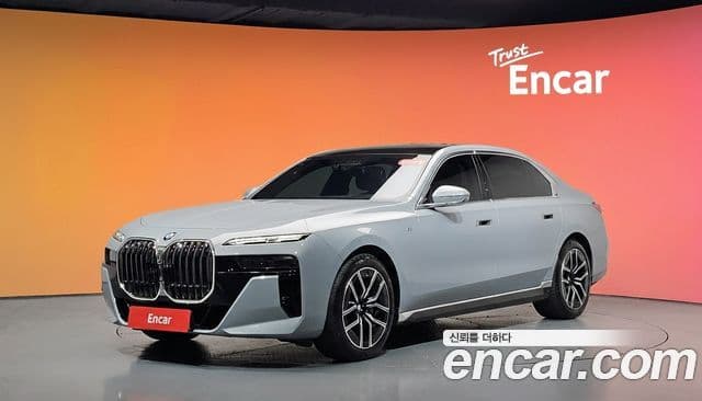BMW 7 Series (G70) 740 i sDrive M Sport 2023