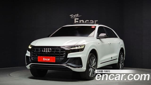 Audi Q8 (4 M) 55 TFSI Quattro Premium 2021