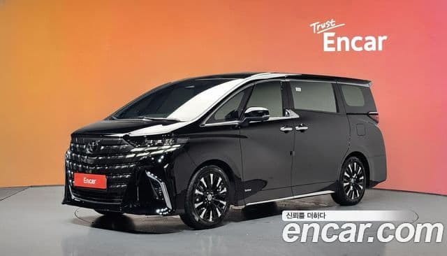 Toyota Alphard 4 Gen 2.5 HEV Executive AWD 2025