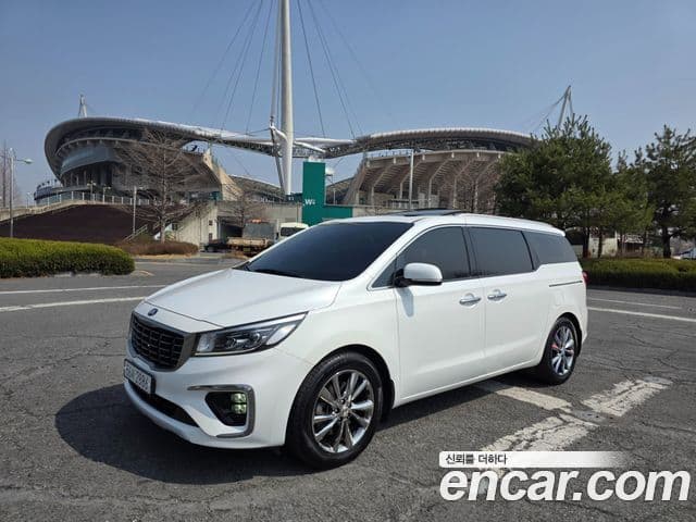 Kia New Carnival 9 seater Prestige 2019