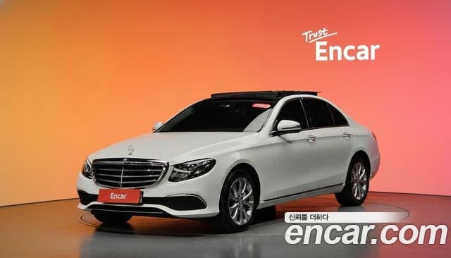 Mercedes-Benz E-Class W213 E300 4 MATIC Exclusive 2017