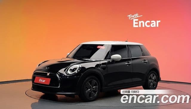 MINI Cooper 5-door Classic 3 Gen 2023