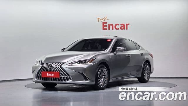Lexus ES300 h 7 Gen Luxury Plus 2026