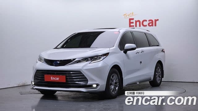 Toyota Sienna 4 Gen 2.5 Hybrid AWD 2022