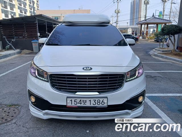 Kia All-New Carnival 7 seater Limousine VIP 2018