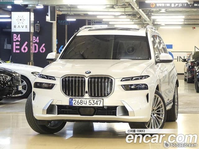 BMW X7 (G07) xDrive 40 i Design Pure Excellence 6 seater 2024