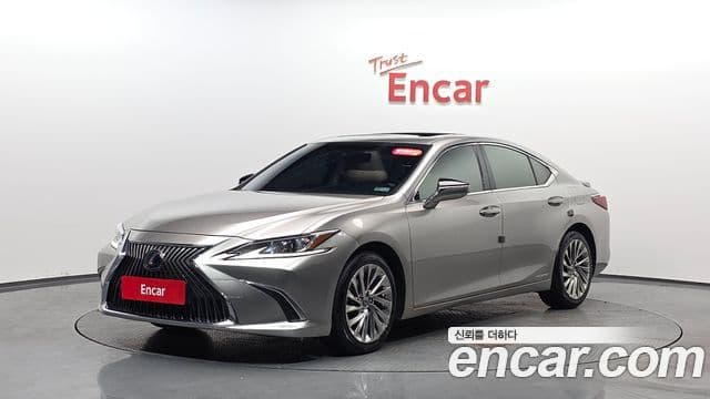 Lexus ES300 h 7 Gen Luxury Plus 2019