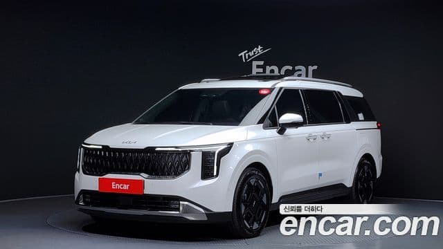 Kia New Carnival 4 Gen 9 seater Signature 2024