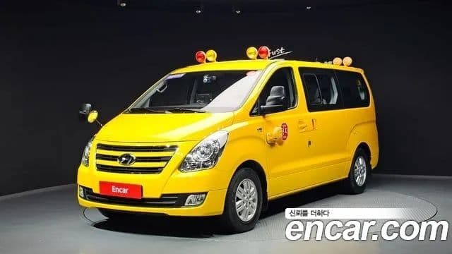 Hyundai Grand Starex School Van 2016