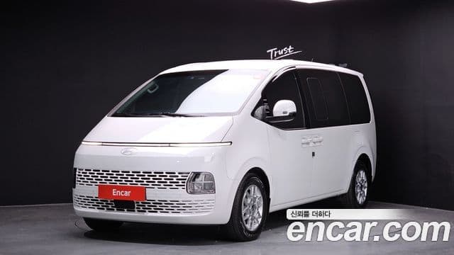 Hyundai Staria L3.5 Cargo 5 seater Modern 2025
